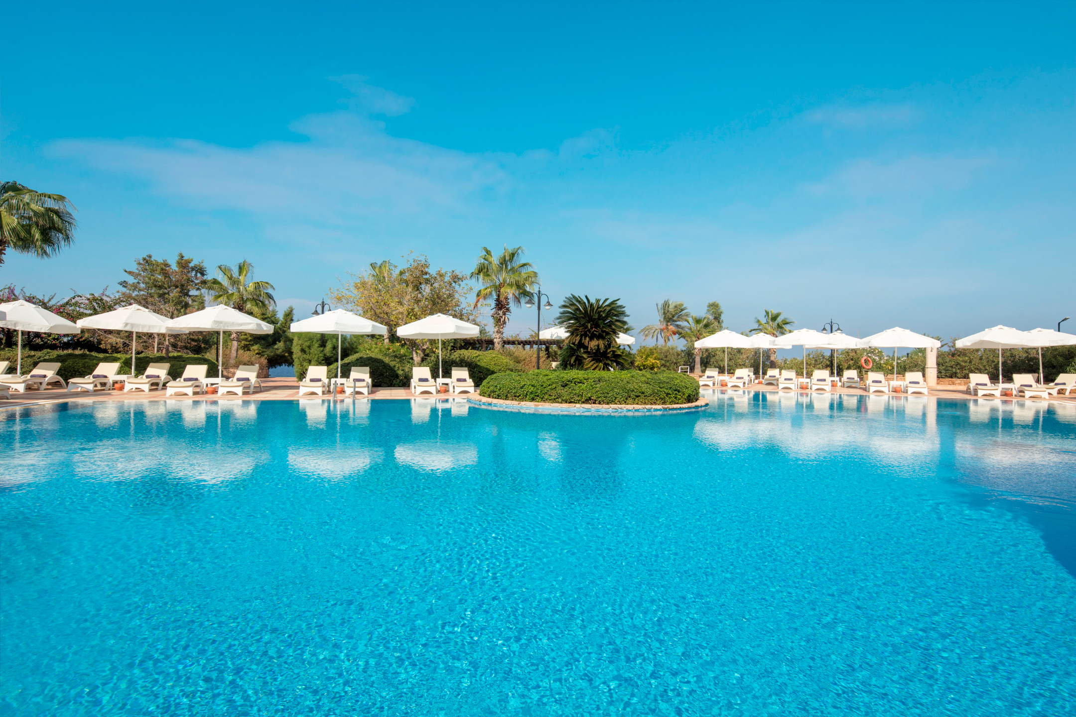 Merit Crystal Cove Hotel & SPA — 6