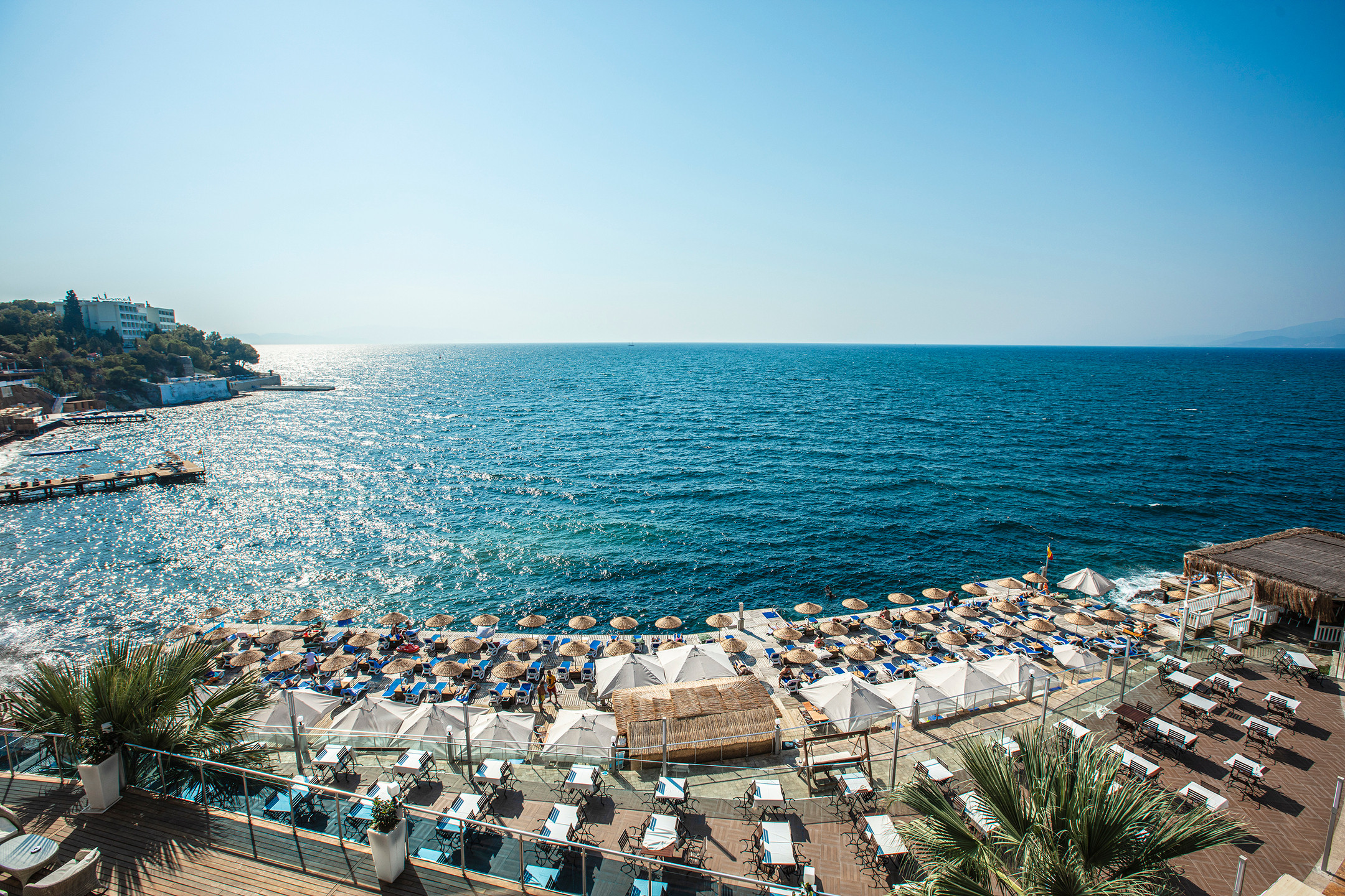 Charisma De Luxe Hotel — 7