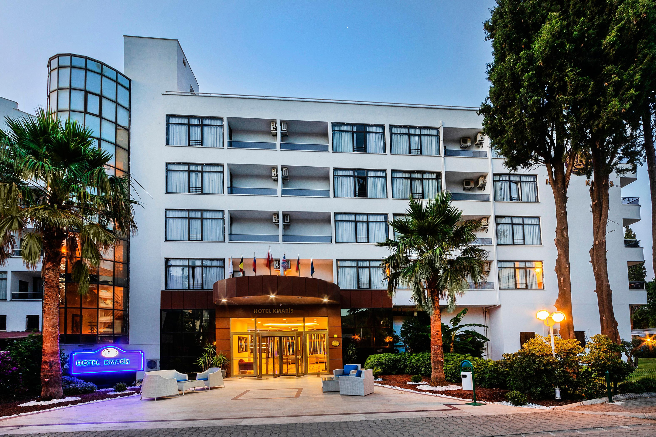 K Maris Hotel — 10