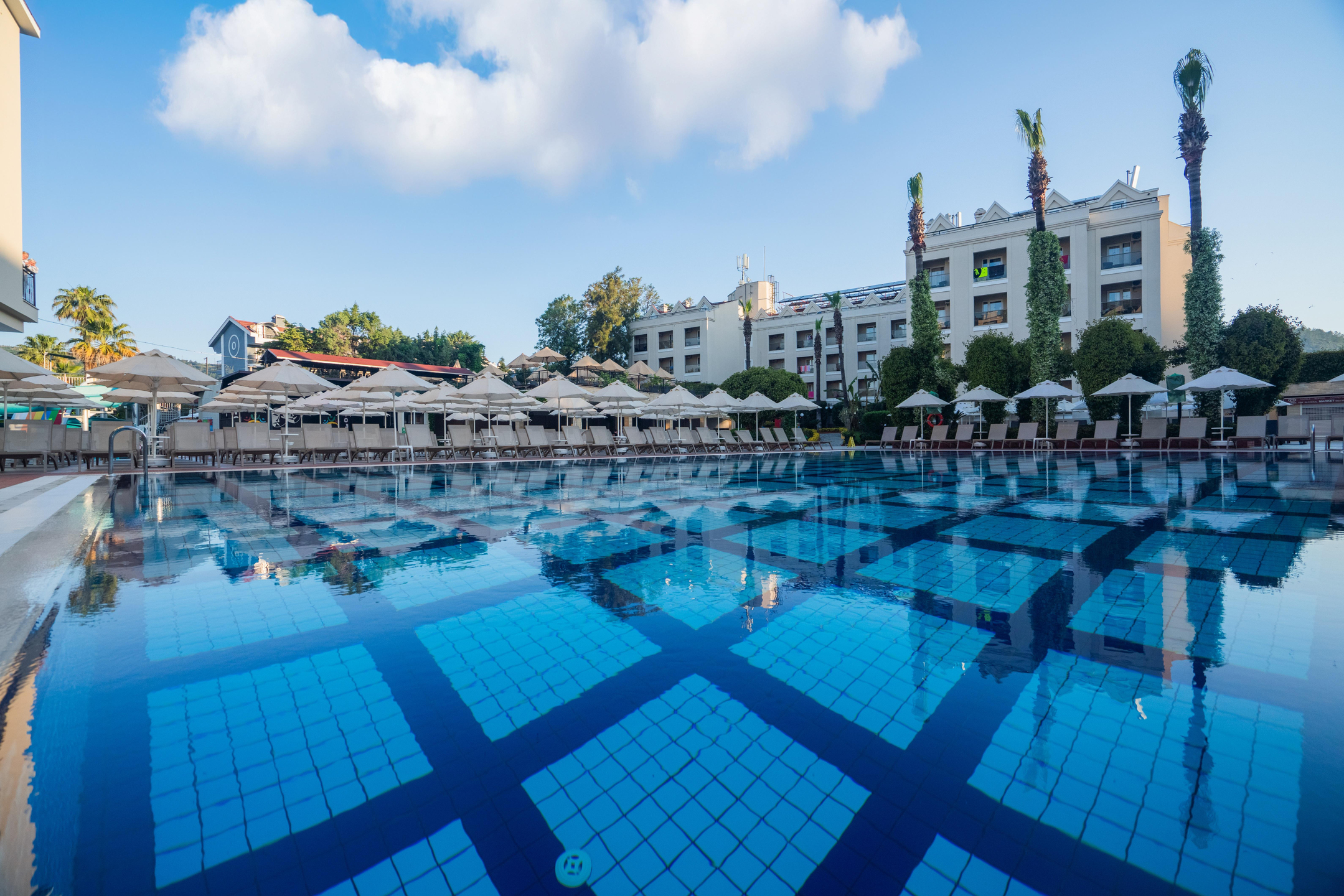 Julian Club Hotel — 6