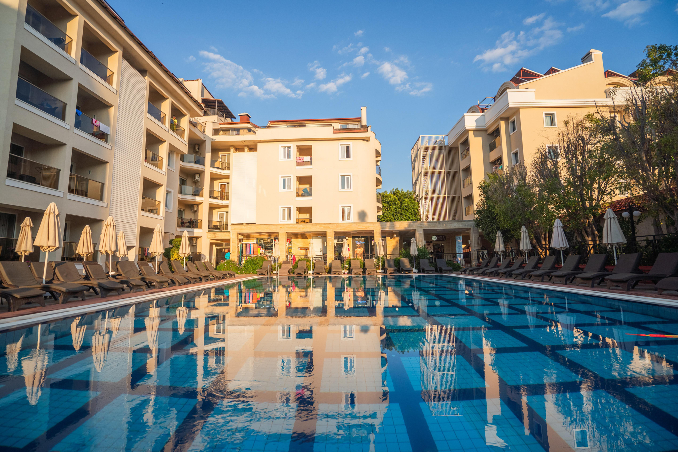 Julian Club Hotel — 9