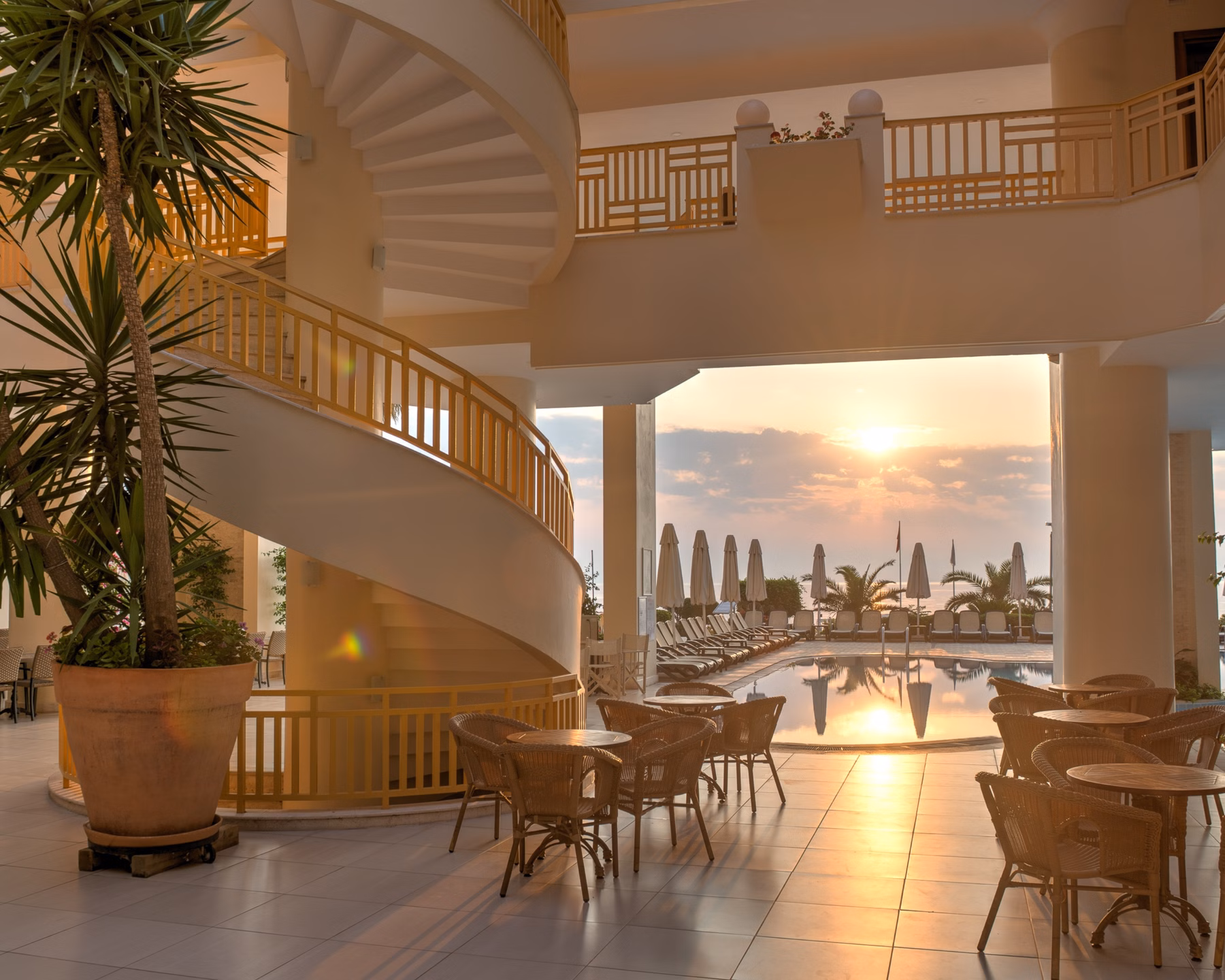 Golden Lotus Hotel — 9