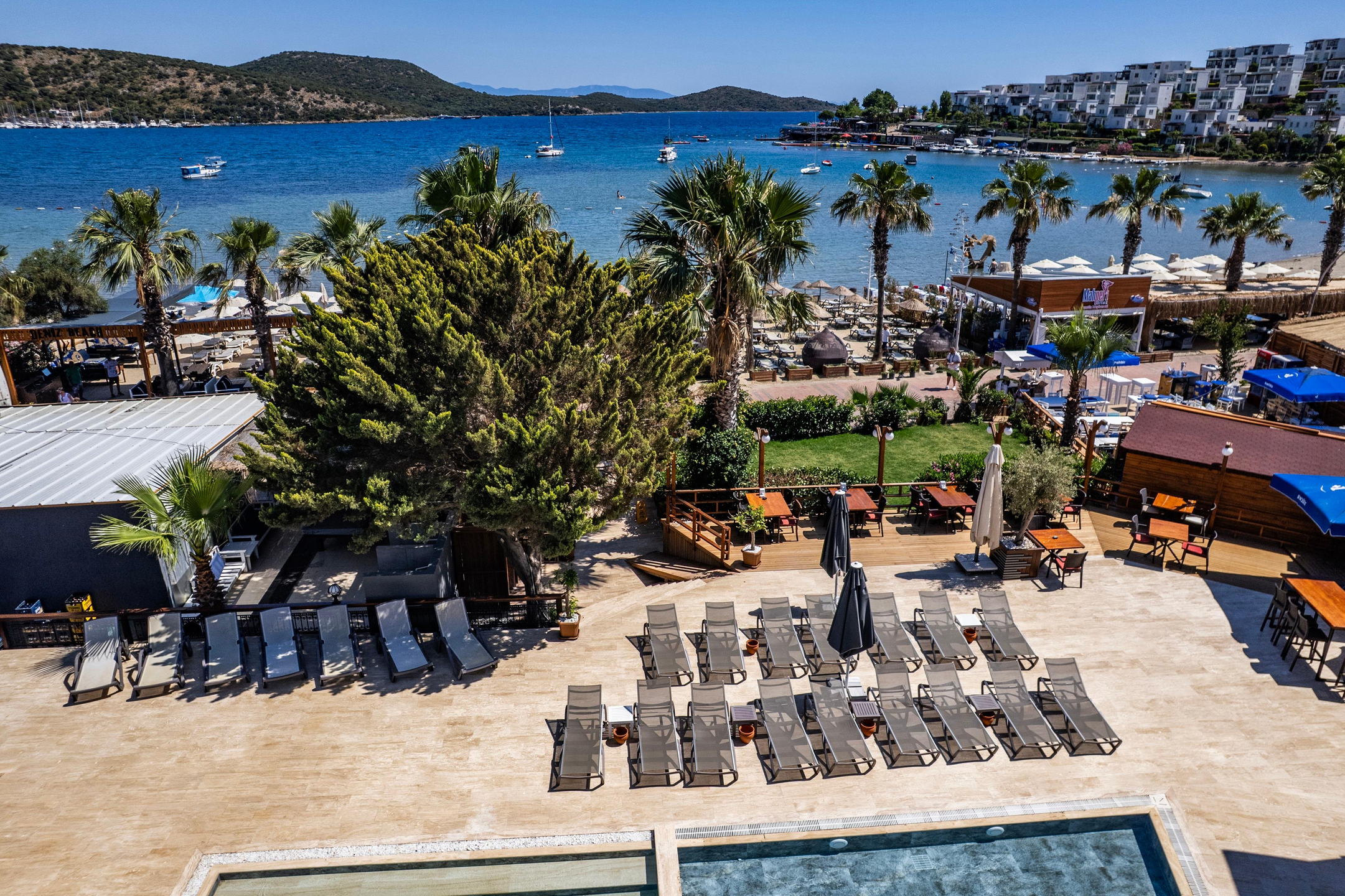Costa Bitezhan Beach — 8