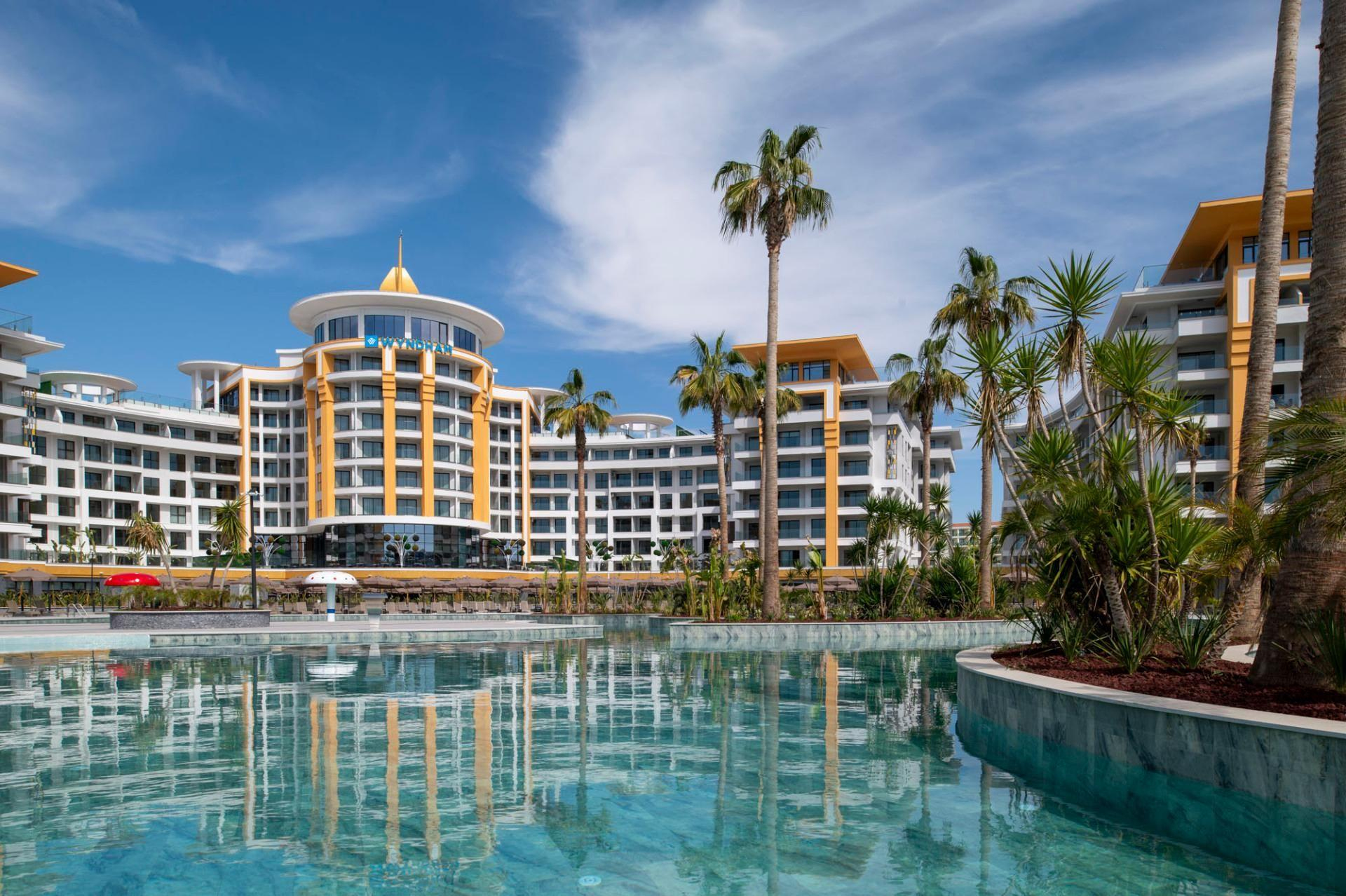 Azura World Hotel — 5