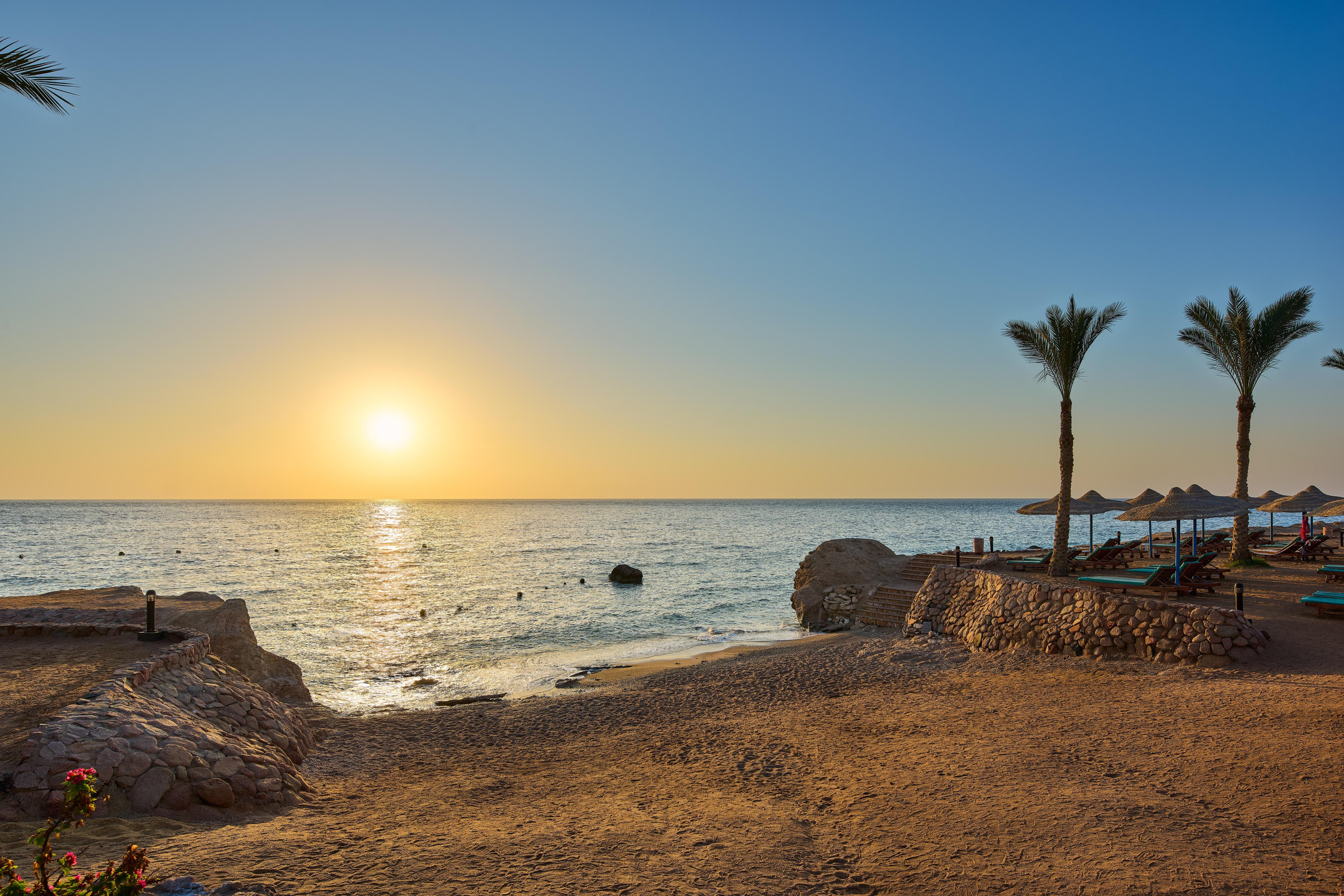 Renaissance Sharm El Sheikh Golden View Beach Resort — 2