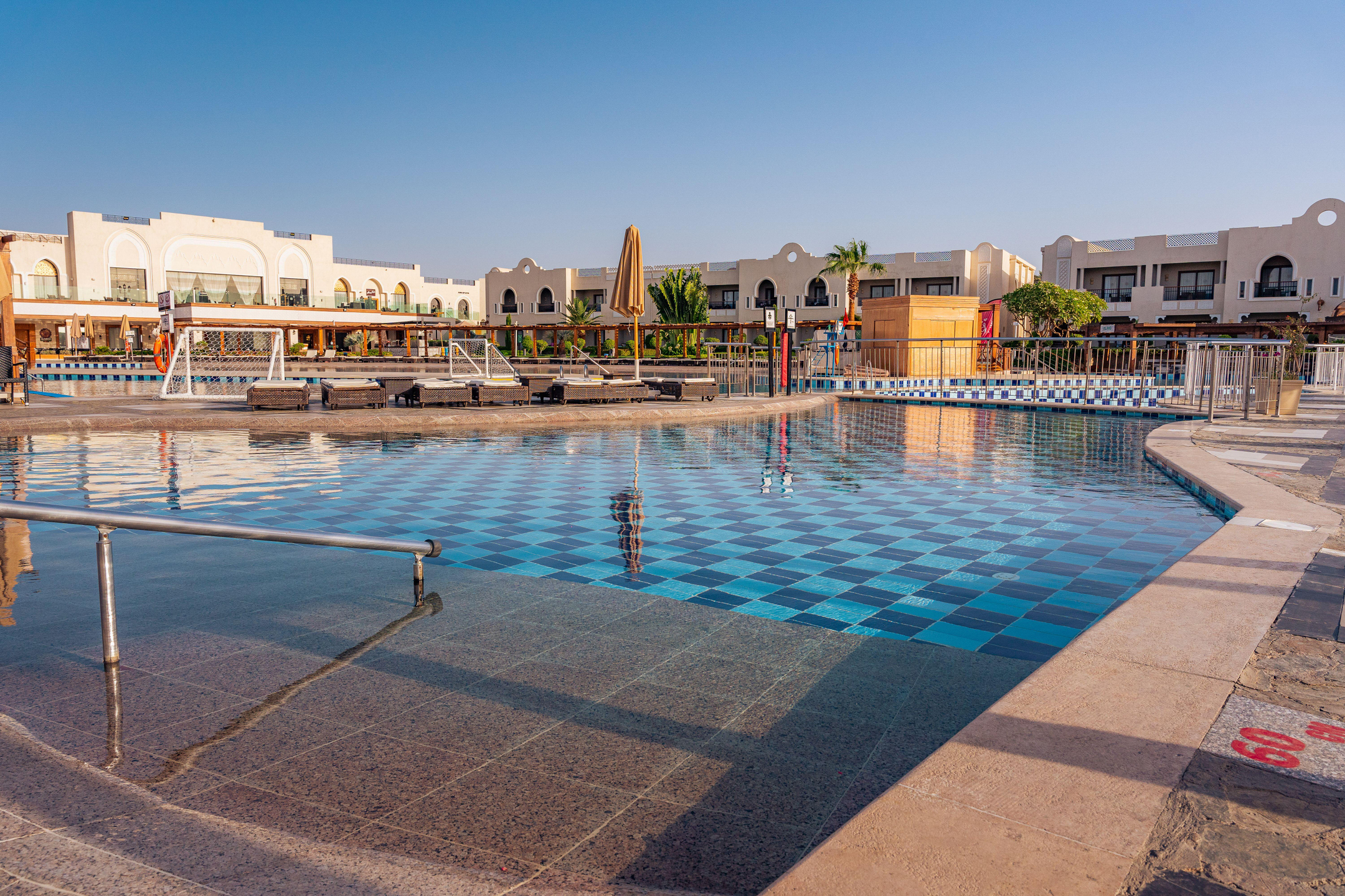 SUNRISE Arabian Beach Resort — 4