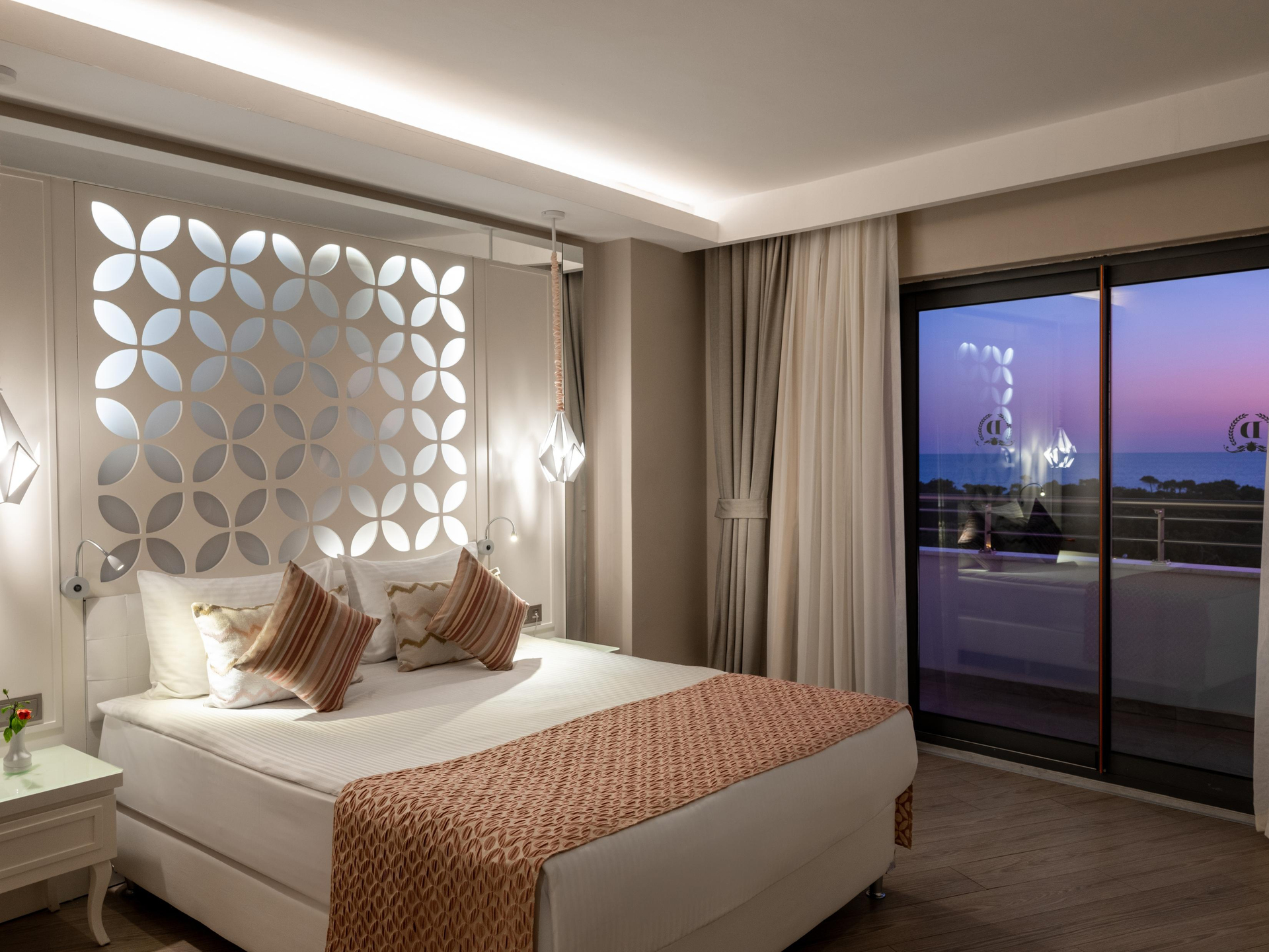 Junior Suite Deniz Manzaralı