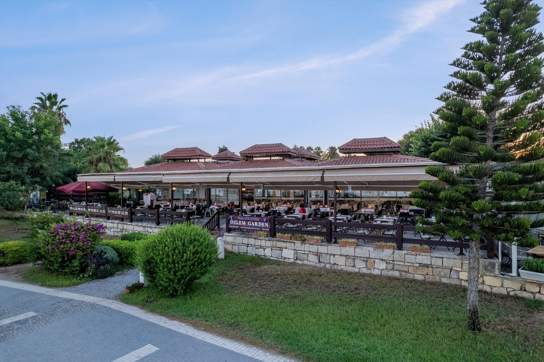 Özlem Garden — 7