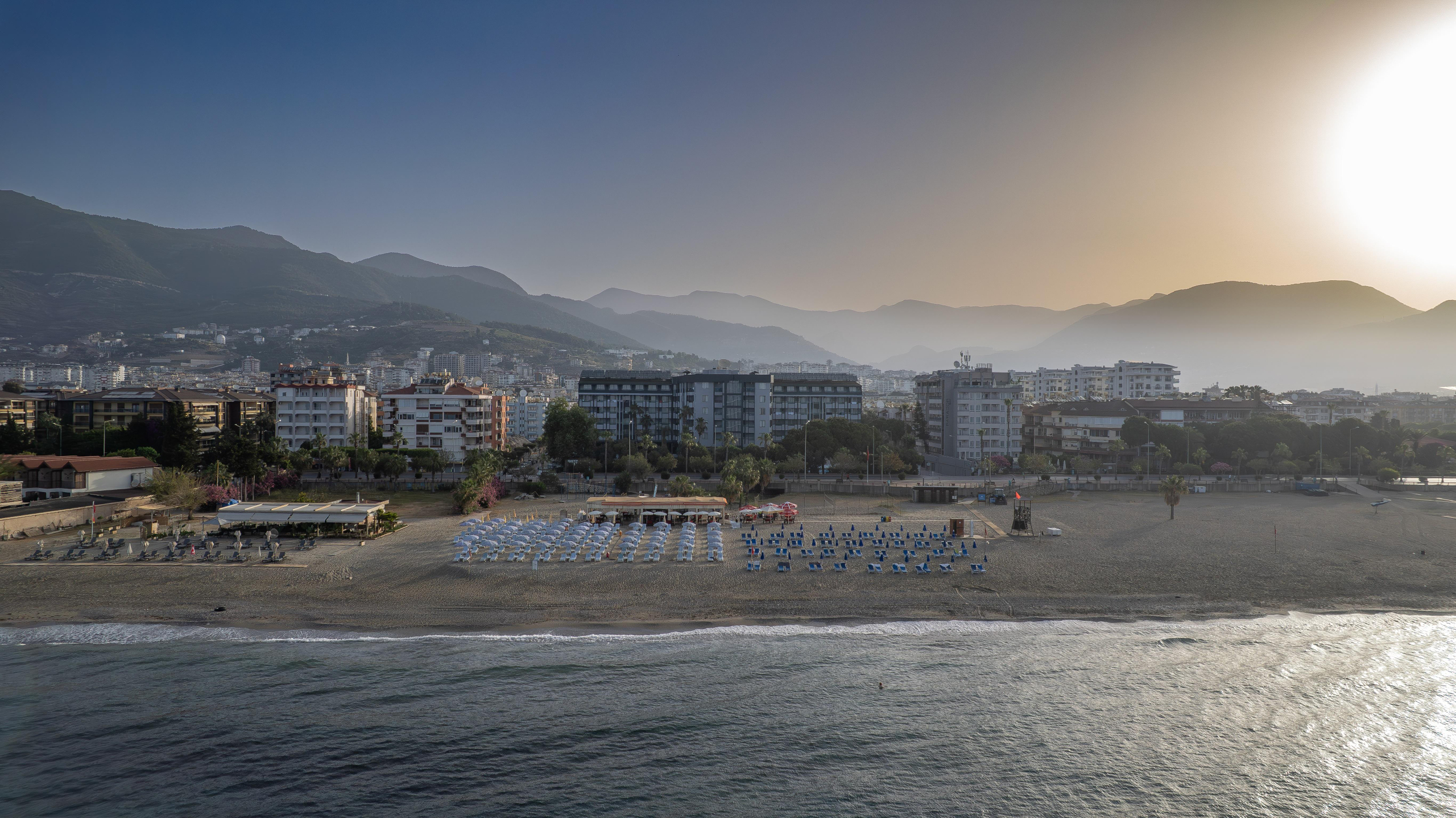 Ananas Hotel — 6