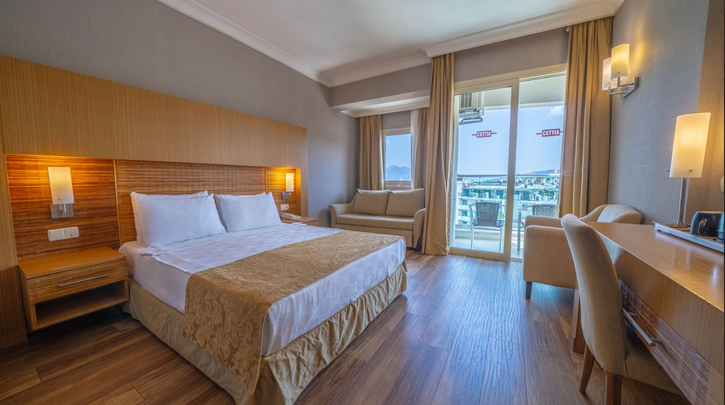 Grand Cettia Hotel — 10