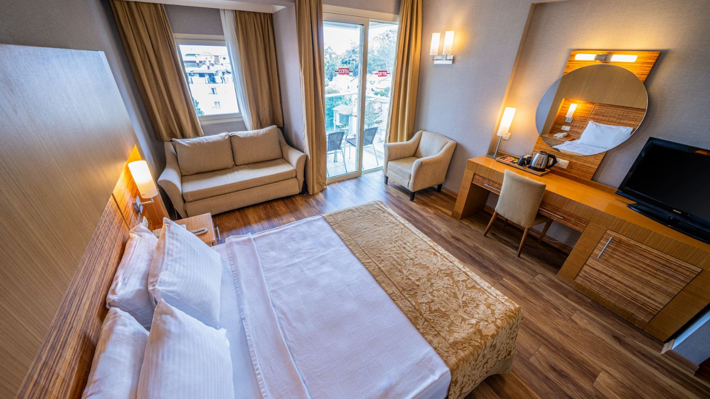 Grand Cettia Hotel — 9