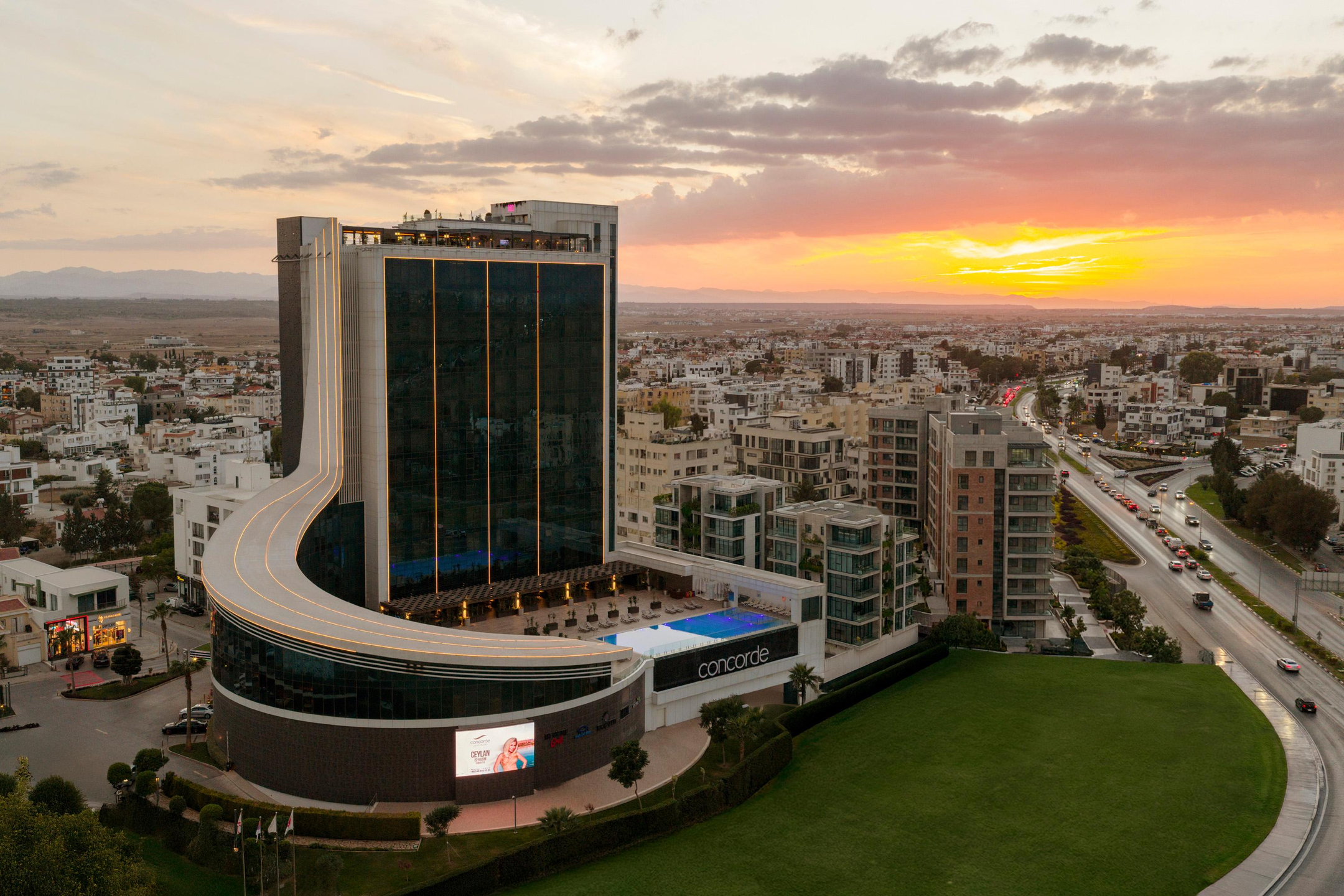 Concorde Tower Hotel — 4