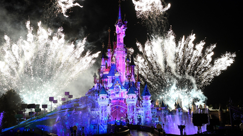 Türk Hava Yolları ile Paris & Disneyland 4 Gece 5 Gün | Disneyland Park Giriş Biletleri ve Ekstra Turlar Dahil | Yılbaşı |