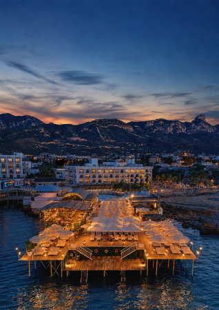 Rocks Hotel