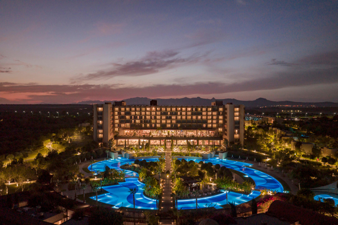 Concorde Luxury Resort - 4