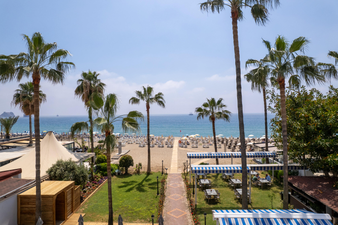 Elysee Beach Hotel - 2
