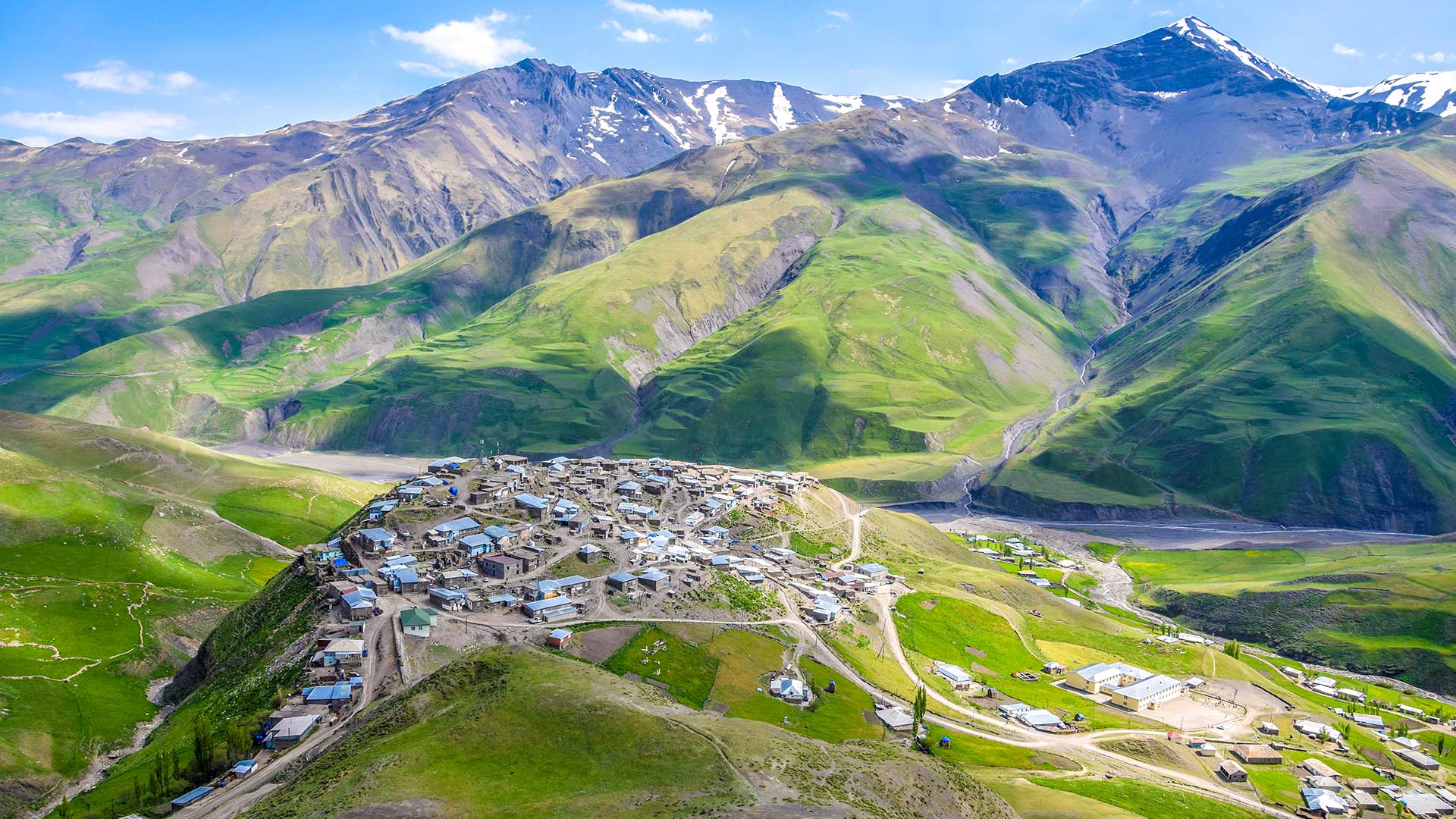 Türk Hava Yolları ile Can Şehir Bakü 4 Gece 5 Gün